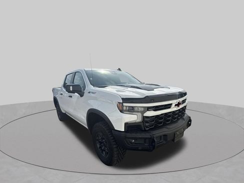 Used 2024 Chevrolet Silverado 1500 ZR2 w/ ZR2 Bison Edition AWD/4WD image 3
