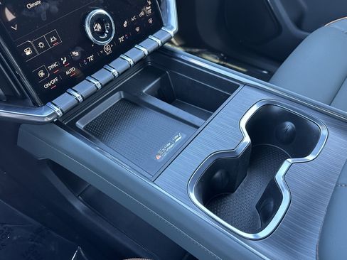 New 2025 GMC Acadia AT4 w/ Super Cruise Package image 30