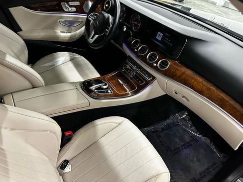 Used 2019 Mercedes-Benz E 300 4MATIC w/ Premium 1 Package image 19