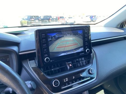 Used 2022 Toyota Corolla Cross LE FWD image 38