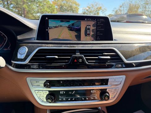 Used 2020 BMW 740i w/ M Sport Package RWD image 15
