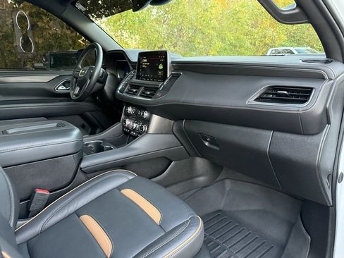 Used 2024 GMC Yukon AT4 w/ AT4 Premium Package image 41
