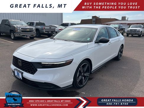 Used 2024 Honda Accord Sport image 3