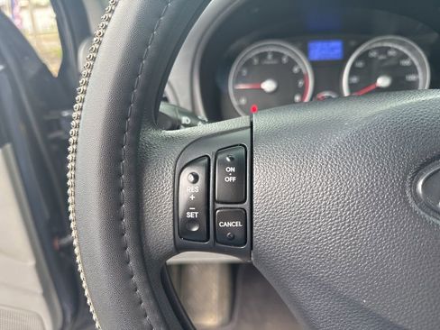 Used 2011 Hyundai Accent GLS w/ Premium Pkg 4 image 12