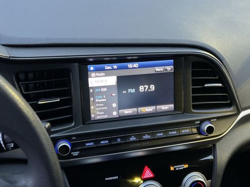 Used 2019 Hyundai Elantra SEL w/ Cargo Package image 16