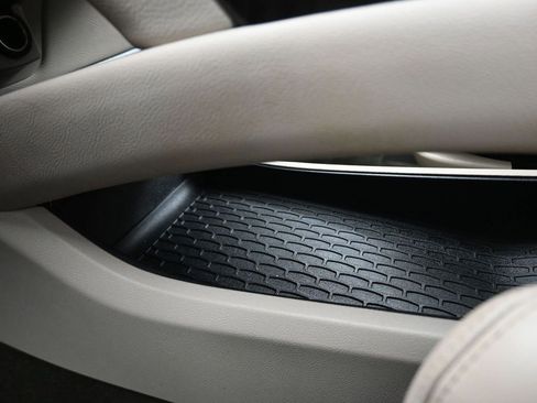 Used 2020 Lincoln Nautilus Reserve w/ Equipment Group 201A image 28