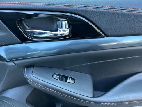 Used 2022 Nissan Maxima SR w/ Sport Mat Group image 18