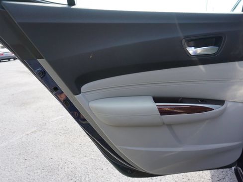 Used 2016 Acura TLX FWD image 14