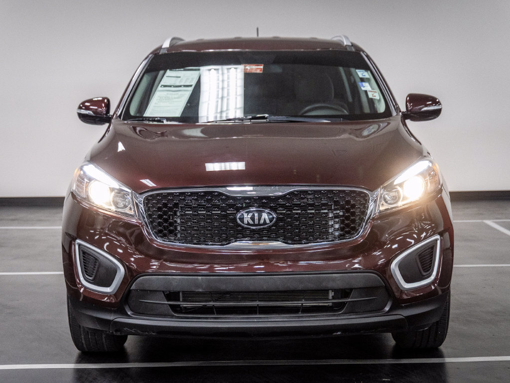 Used 2018 Kia Sorento LX AWD/4WD image 12