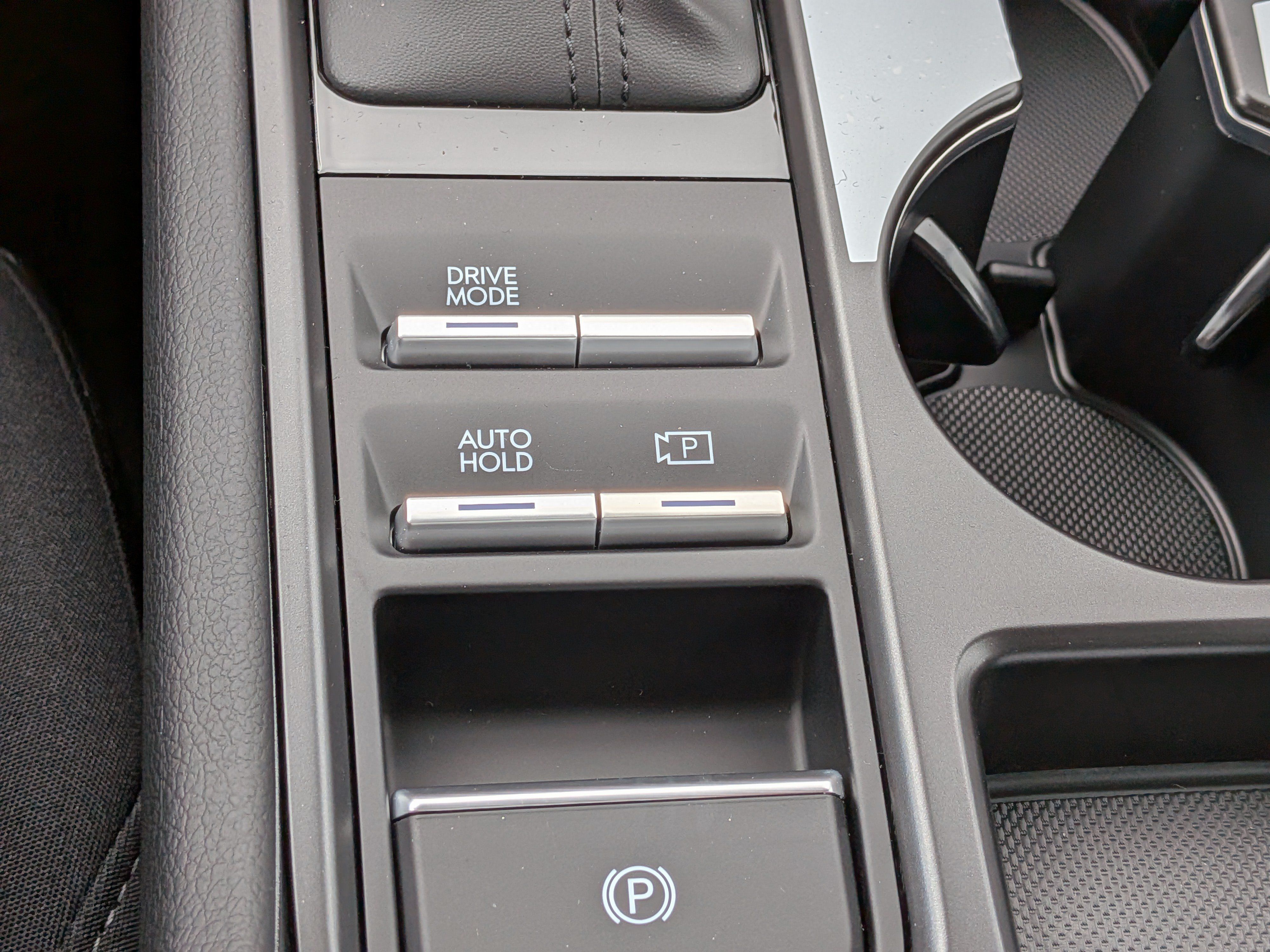 New 2026 Hyundai Elantra Limited FWD image 29