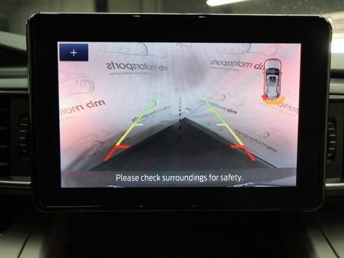 Used 2022 Ford Explorer XLT w/ Equipment Group 202A image 23