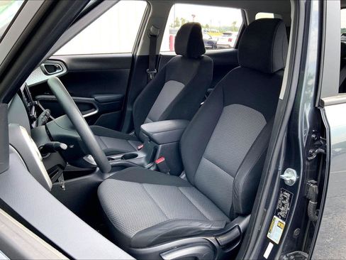 Used 2022 Kia Soul LX w/ Technology Package FWD image 22