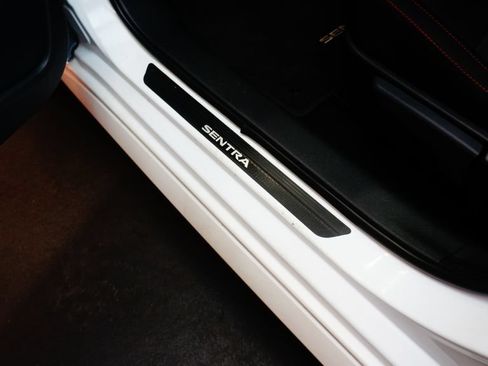 Used 2024 Nissan Sentra SR FWD image 29