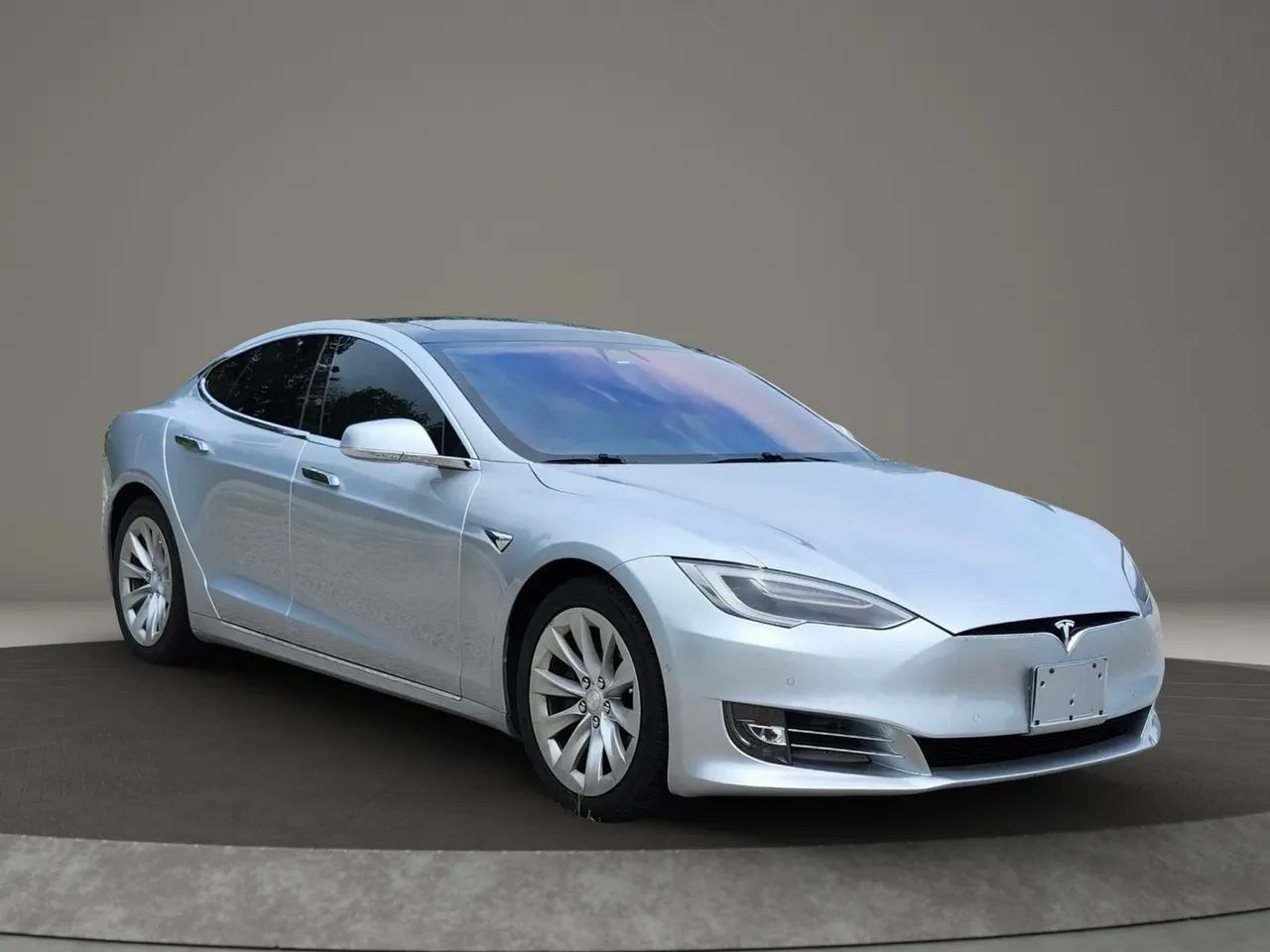 Used 2017 Tesla Model S 75D AWD/4WD image 9