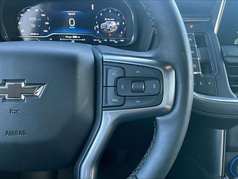 Used 2024 Chevrolet Tahoe Z71 w/ Luxury Package image 25