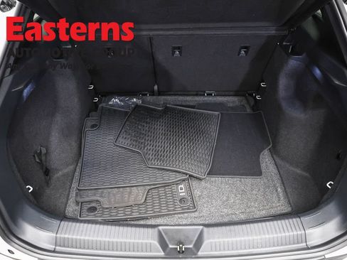 Used 2021 Volkswagen ID.4 Pro RWD image 9