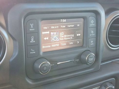 Used 2020 Jeep Wrangler Unlimited Sport image 16