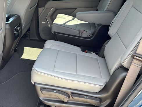 New 2026 GMC Yukon Elevation RWD image 15