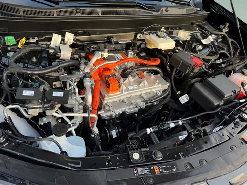 New 2025 Chevrolet Blazer EV RS image 17