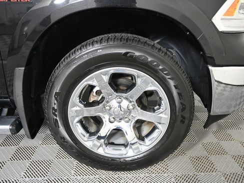 Used 2016 RAM 1500 Laramie w/ Convenience Group AWD/4WD image 12