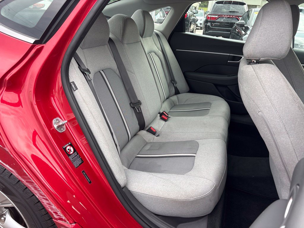 Used 2021 Hyundai Sonata SE FWD image 14