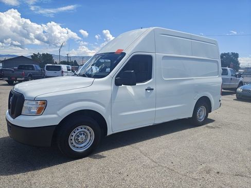 Used 2020 Nissan NV 2500 S RWD image 1