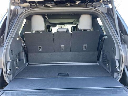 New 2026 Ford Expedition Tremor image 8