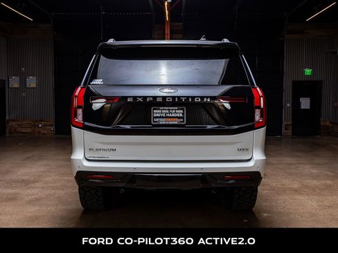Used 2025 Ford Expedition Max Platinum w/ Platinum Ultimate Package image 8