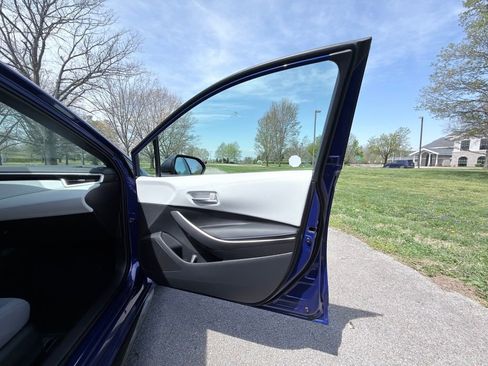 Used 2022 Toyota Corolla SE w/ Carpet Mat Package (TMS) FWD image 20