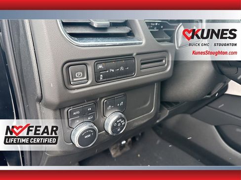 Used 2023 GMC Yukon SLE image 21