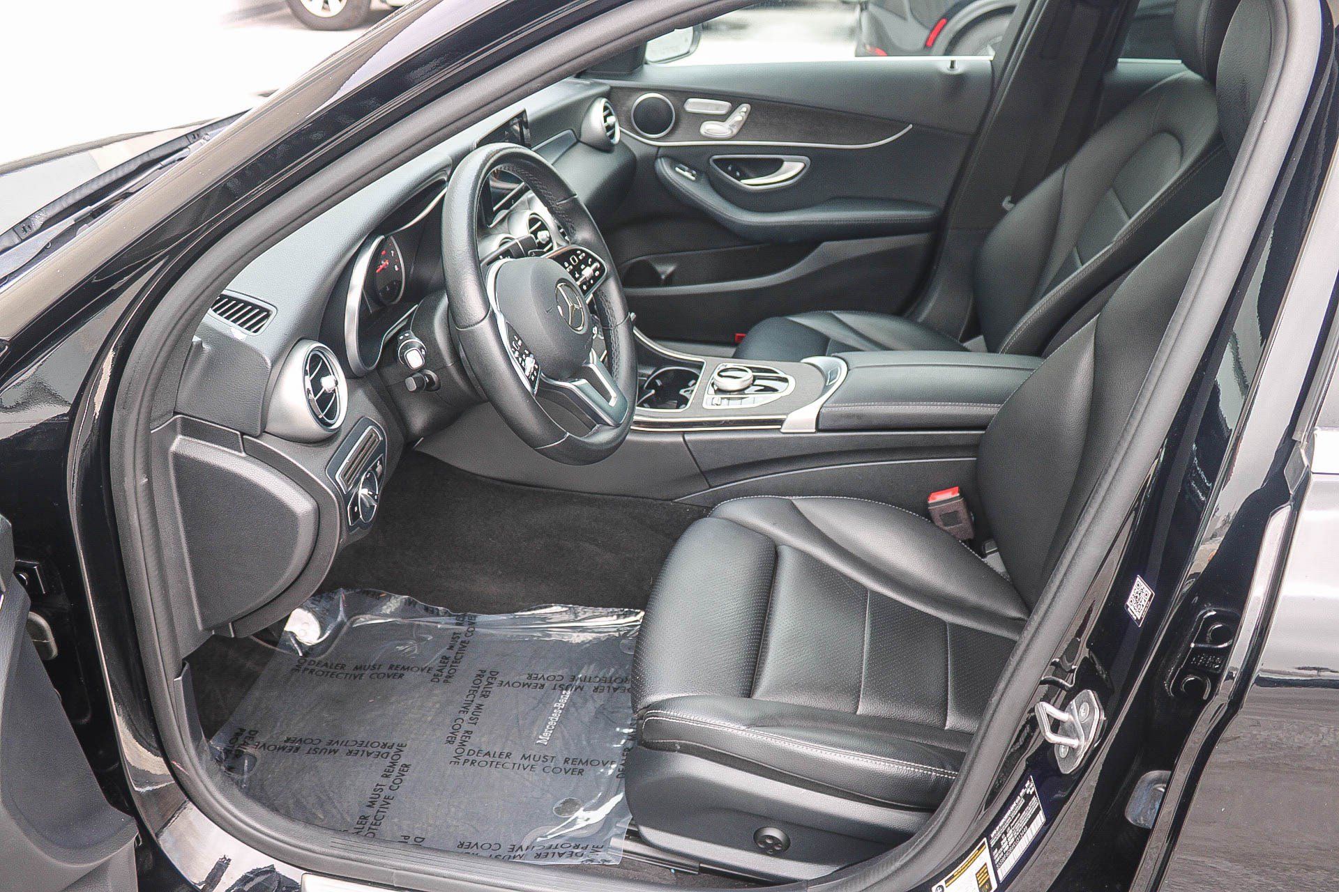 Used 2019 Mercedes-Benz C 300 Sedan image 18