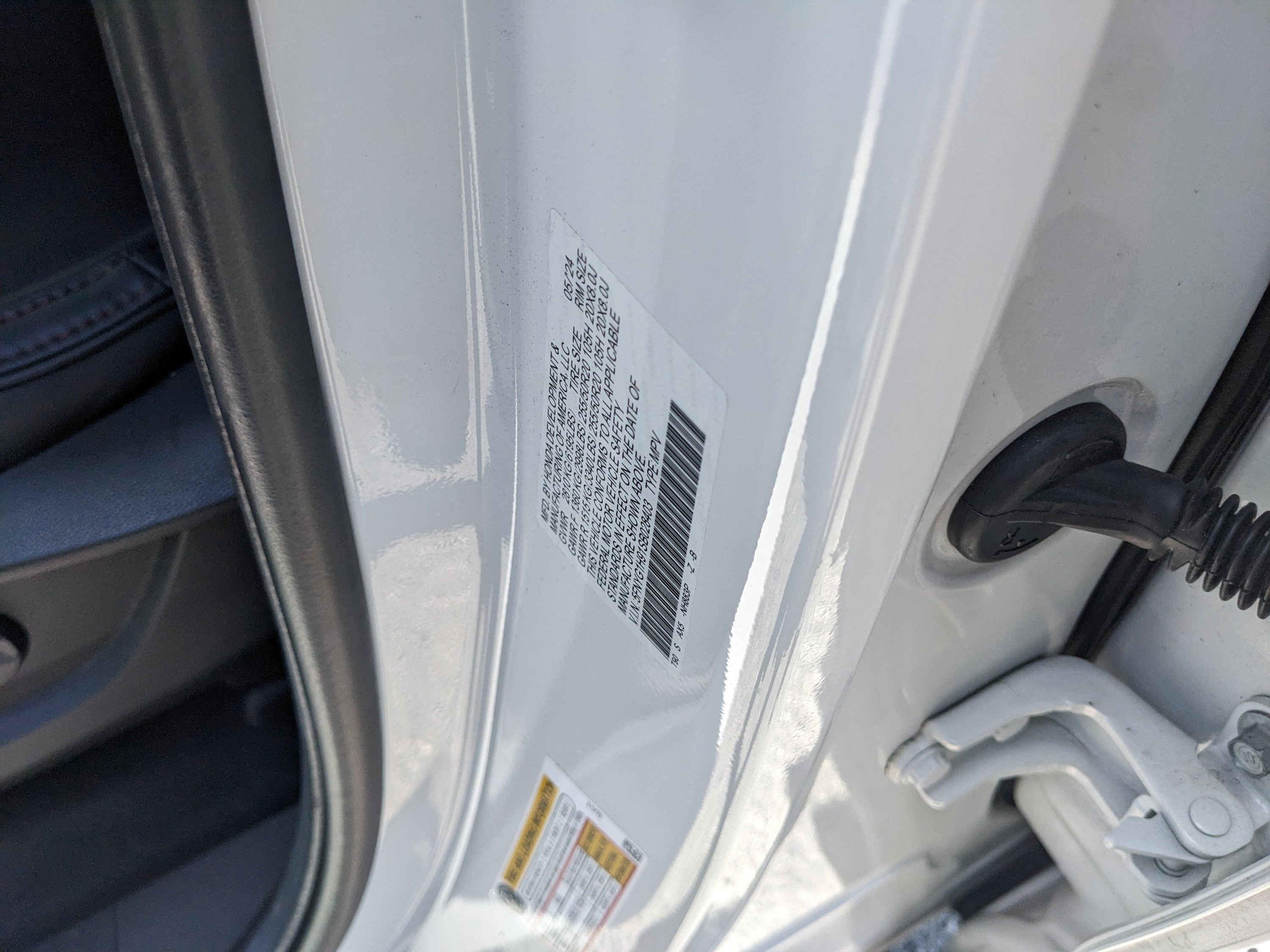 Used 2025 Honda Pilot Black Edition image 42