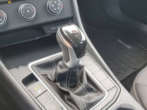 Certified 2024 Volkswagen Jetta S FWD image 28