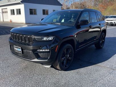 Used 2025 Jeep Grand Cherokee Limited w/ Black Appearance Package