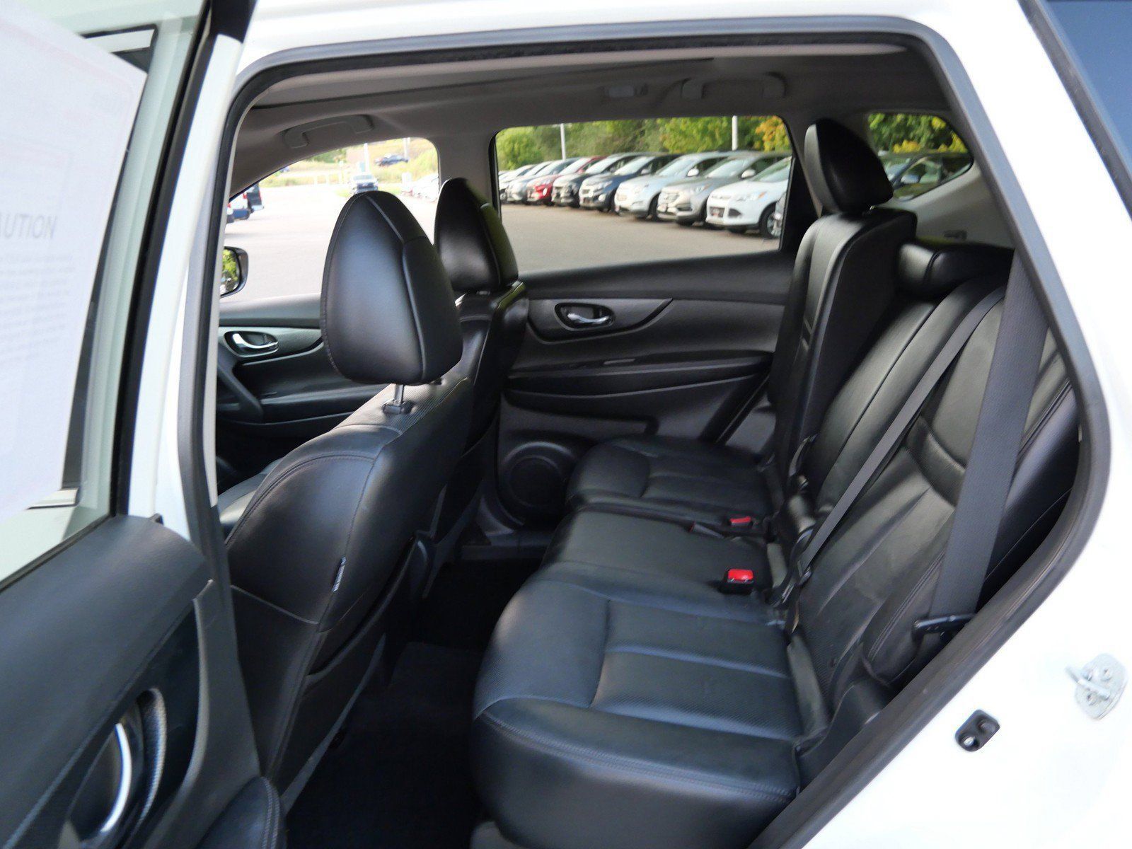 Used 2015 Nissan Rogue SL w/ SL Premium Package AWD/4WD image 11