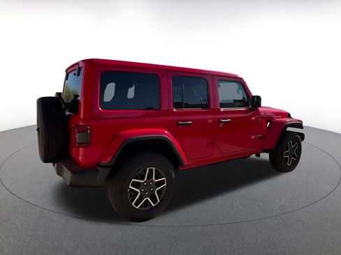 Used 2025 Jeep Wrangler Unlimited Sahara AWD/4WD image 11
