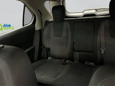 Used 2017 Chevrolet Equinox LT w/ Convenience Package AWD/4WD image 19