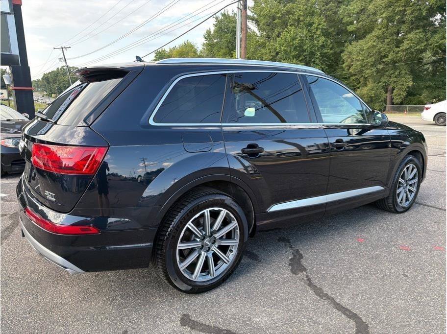 Used 2017 Audi Q7 3.0T Prestige AWD/4WD image 6