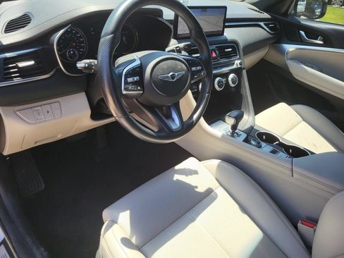 Used 2022 Genesis G70 2.0T RWD image 17