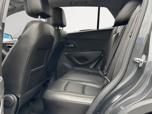 Used 2018 Chevrolet Trax Premier image 13