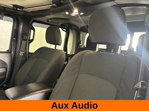 Used 2021 Jeep Gladiator Sport AWD/4WD image 11
