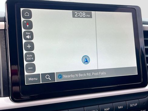 Used 2023 Hyundai Venue Limited image 13