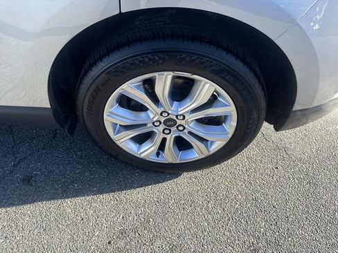 Certified 2024 Ford Edge Titanium image 14