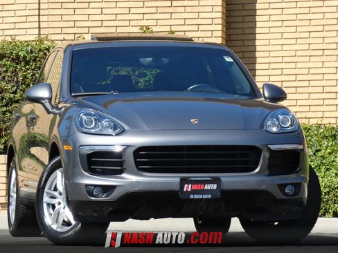 Used 2018 Porsche Cayenne AWD/4WD image 3