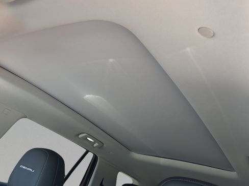 Certified 2026 GMC Terrain Denali AWD/4WD image 16