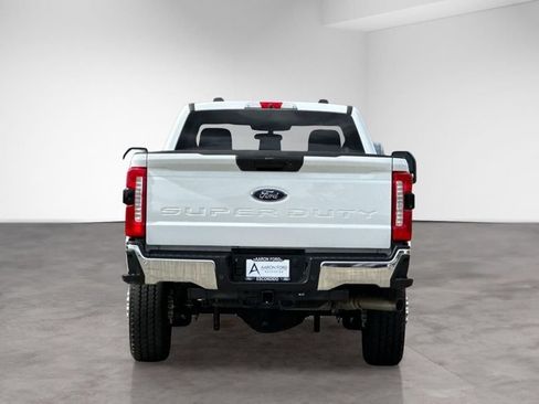 Used 2025 Ford F350 XLT w/ 360-Degree Camera Package AWD/4WD image 4
