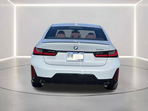 New 2026 BMW 330i Sedan w/ M Sport Package image 25