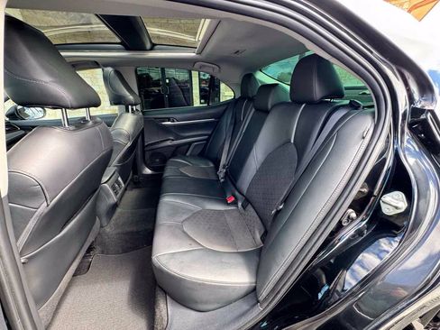 Used 2020 Toyota Camry XSE FWD image 6