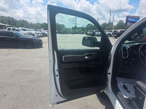 Used 2023 RAM 1500 Big Horn AWD/4WD image 7