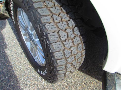 Used 2014 Ford F150 Lariat w/ Equipment Group 502A Luxury image 6